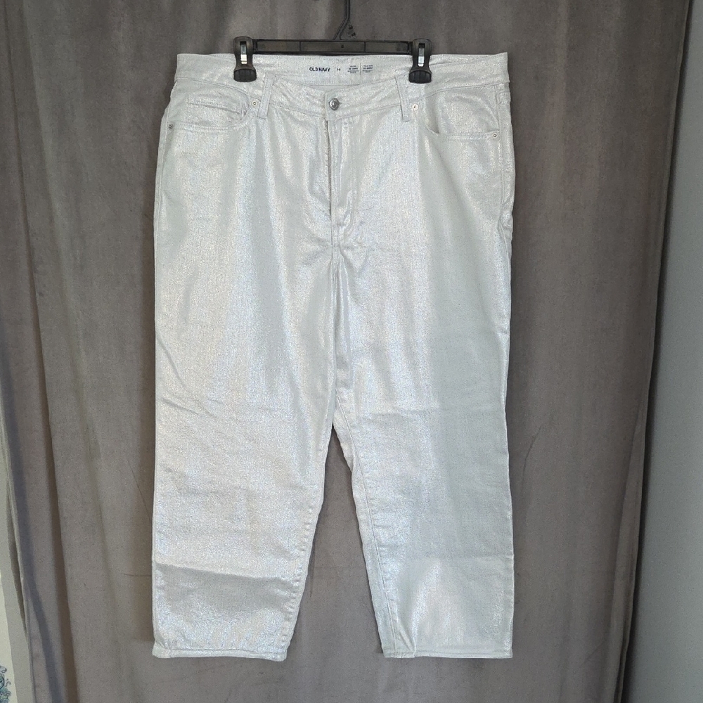 Old Navy Size 18 Women's Cropped Jeans - Shiny